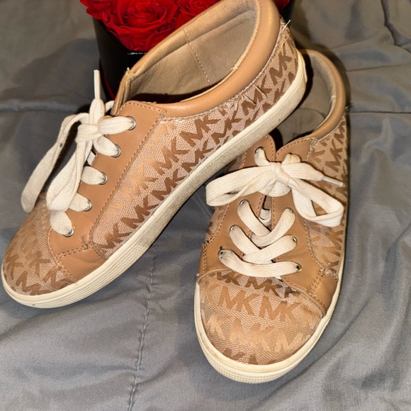 Michael Kors Shoes - Michael Kors Tan and Cream Sneakers